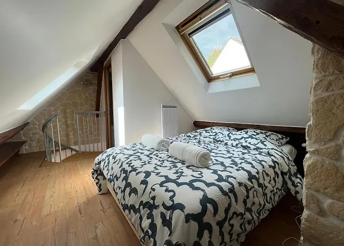 Au Coeur Du Bourg - La Celle St Cloud.