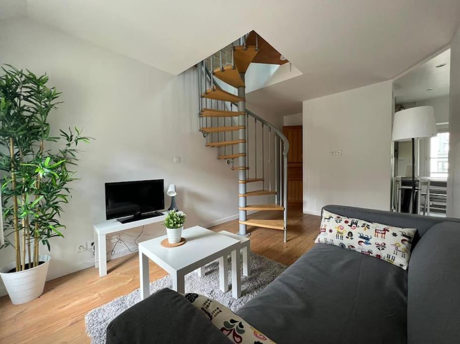 Au Coeur Du Bourg - St Cloud. Apartamento *